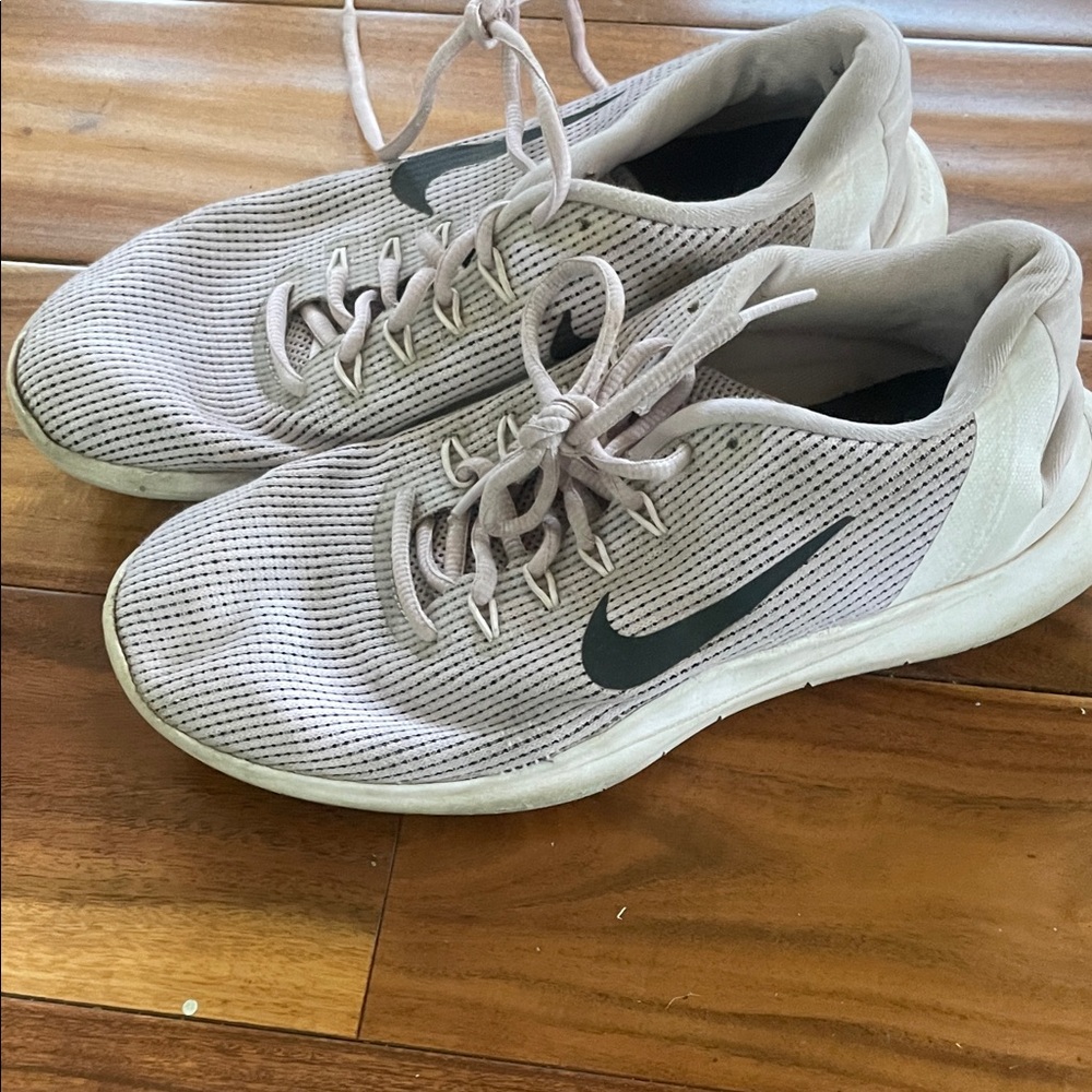 Nike Pale Pink and Black Running Shoes